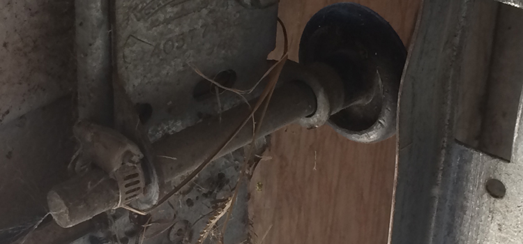 garage-door-roller-off-track-repair in Kanata Town Centre